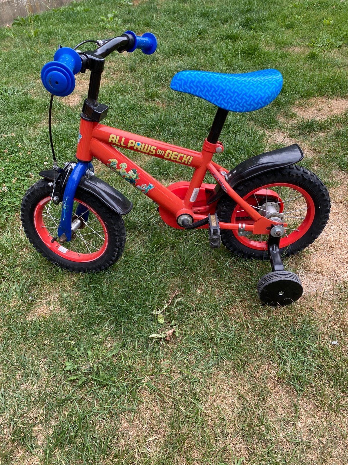 Jongens kinderfiets 3 jaar met afneembare zijwieltjes, Fietsen en Brommers, Ophalen, Gebruikt, Terugtraprem, Zijwieltjes