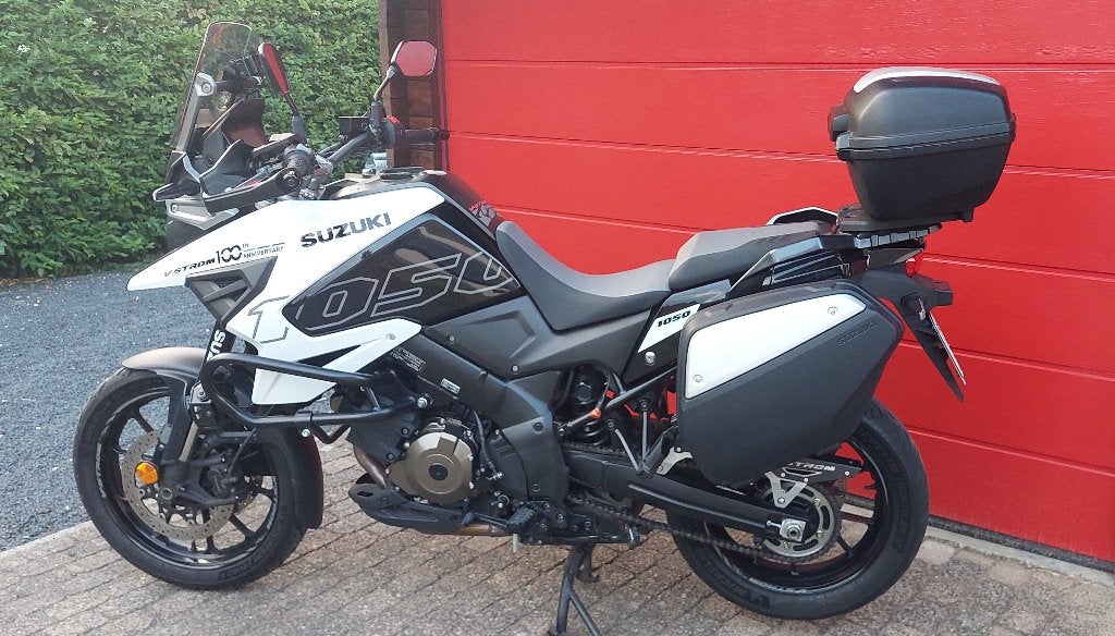 Suzuki DL1050, Motoren, Motoren | Suzuki, 2 cilinders, Motorrijbewijs A, Gebruikt, Particulier