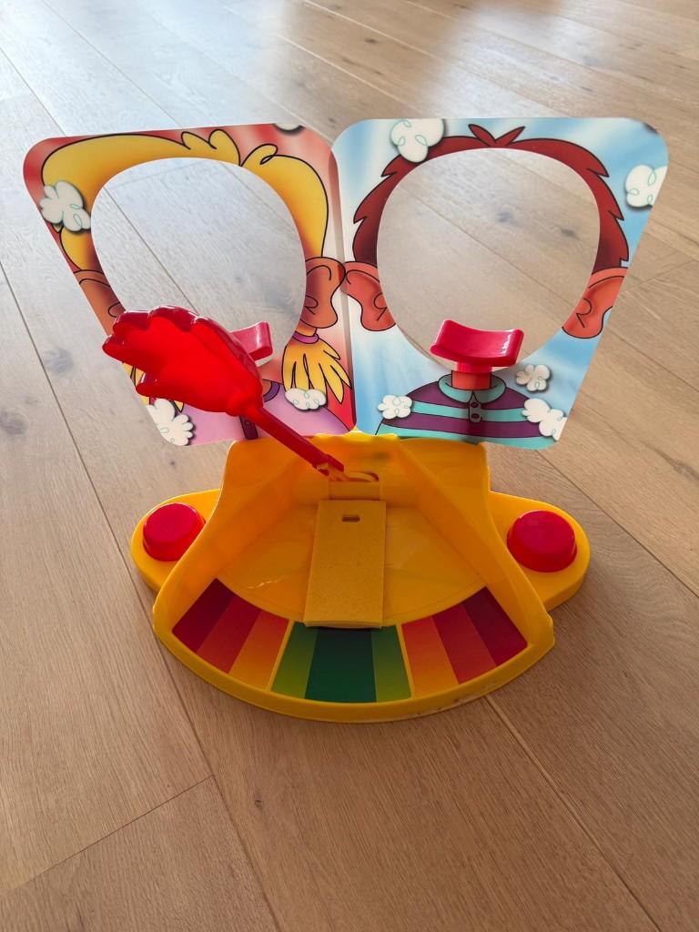 Gezelschapsspel pie face showdown, Enlèvement