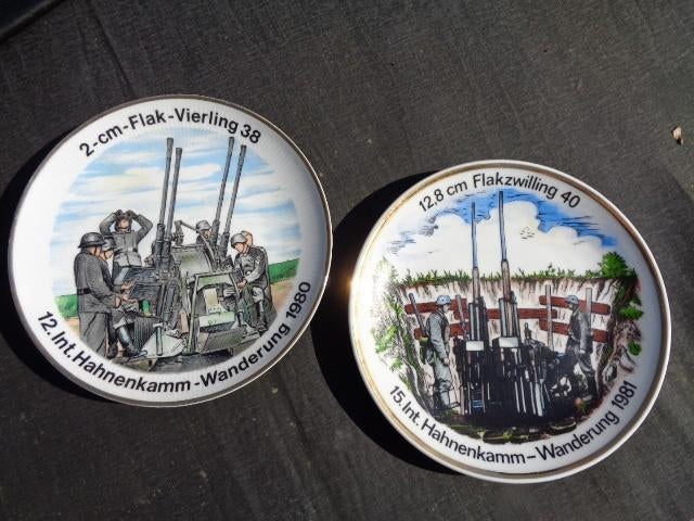 FLAK veteranen , 2 herinnering schotels 1980 / 81, Collections, Enlèvement ou Envoi, Armée de l'air, Objet d'art