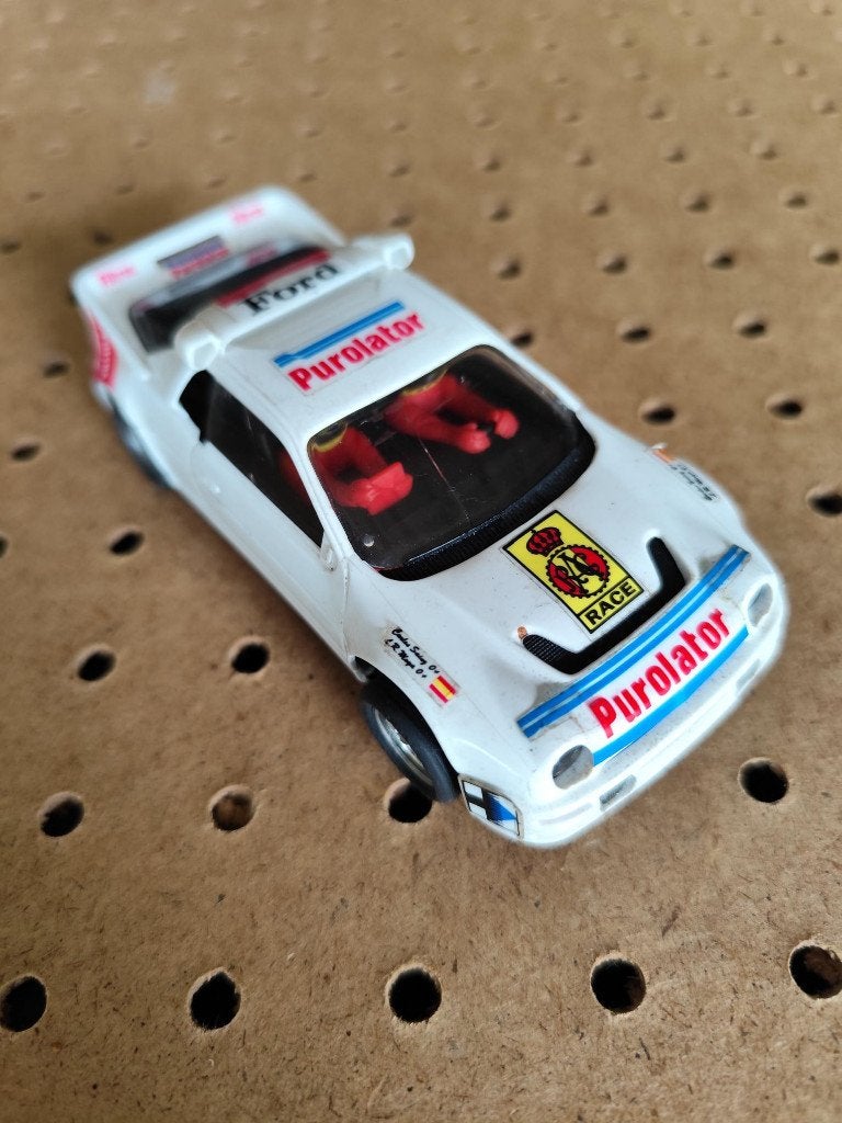 Voiture électrique SCALECTRIX 1/32 FORD RS 200 4X4, Enlèvement, Comme neuf, Voiture