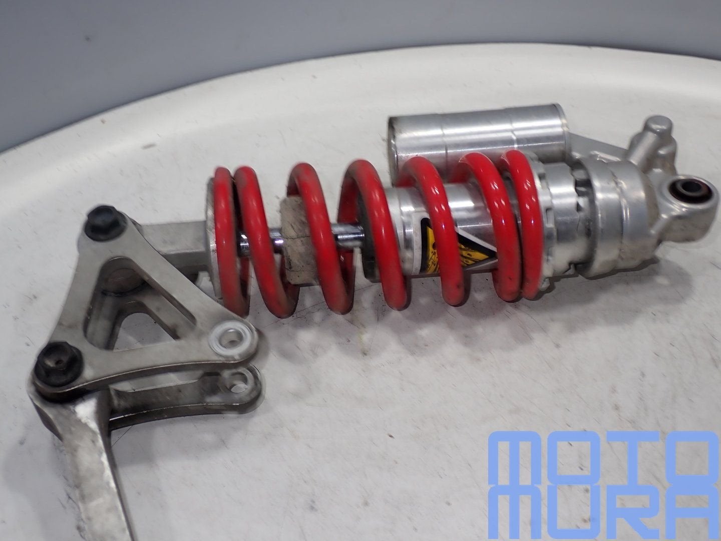 Yamaha R6 2005, ressort arrière, amortisseur arrière, amorti, -, Utilisé, -, -