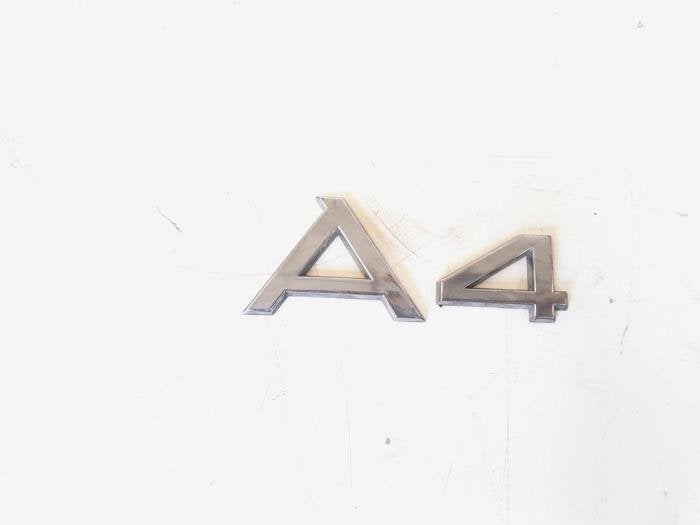 Embleem van een Audi A4, Gebruikt, -, -, -