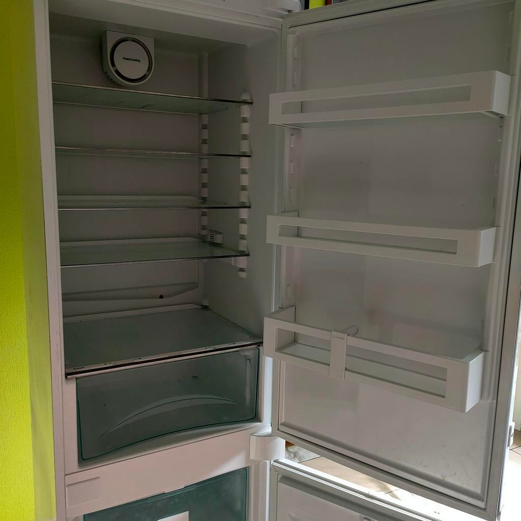 Prachtige kwaliteits combi frigo/koelkast van LIEBHERR, Ophalen