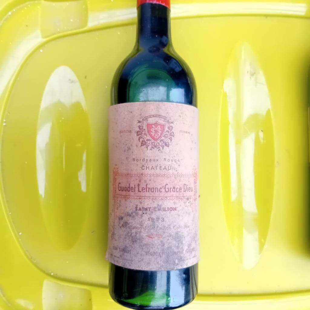 Château de Bordeaux Rouge 1973 Saint Emilion, Neuf, Pleine, Enlèvement, Vin rouge