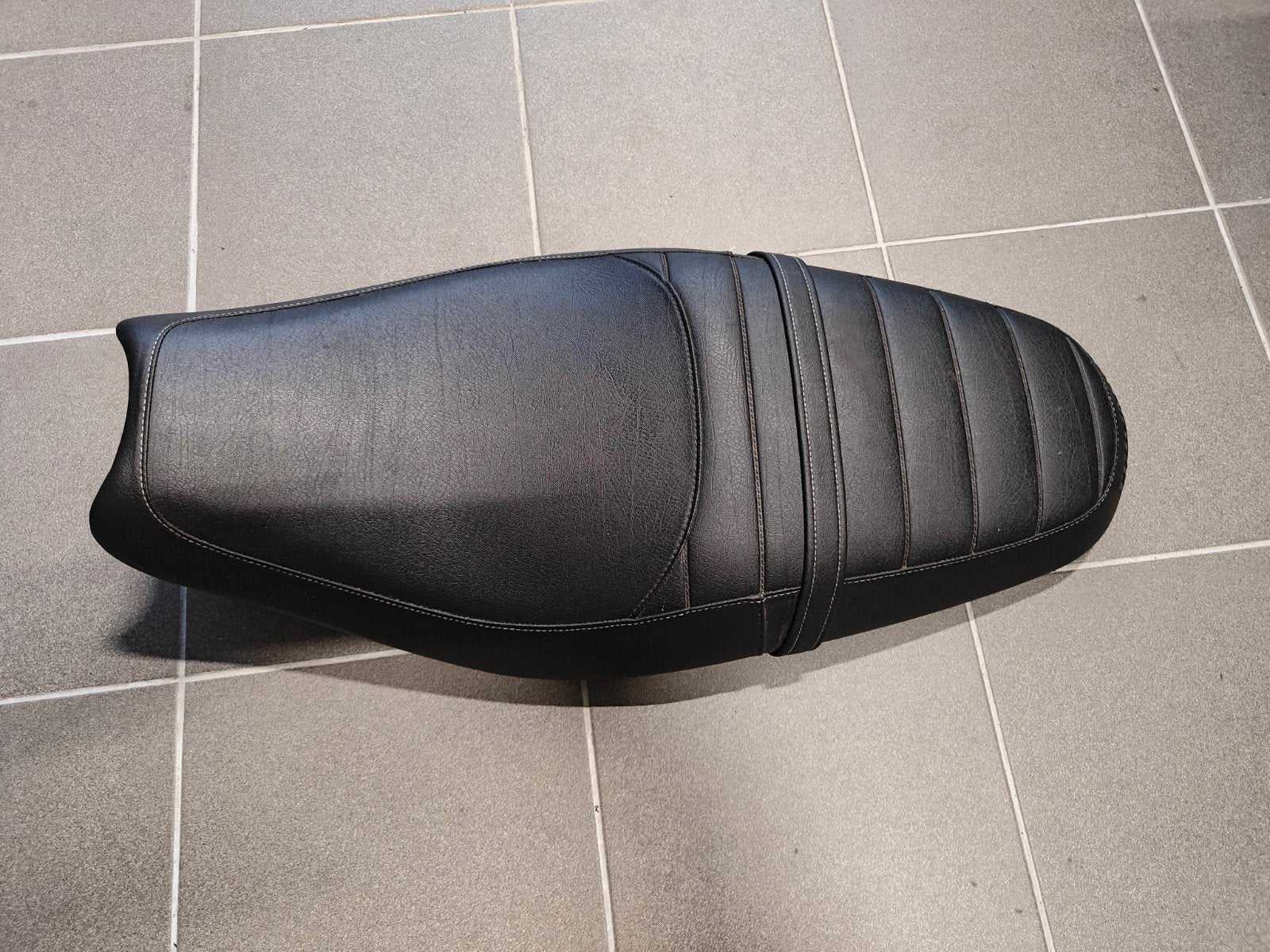 Triumph Street Twin zadel, Motos, Enlèvement, Utilisé