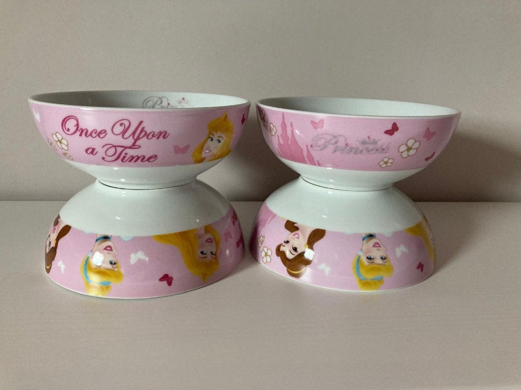 Set 4 roze Disney Princesses Churchill schalen - Goede staat, Huis en Inrichting, Gebruikt, Overige merken, Keramiek, Ophalen of Verzenden