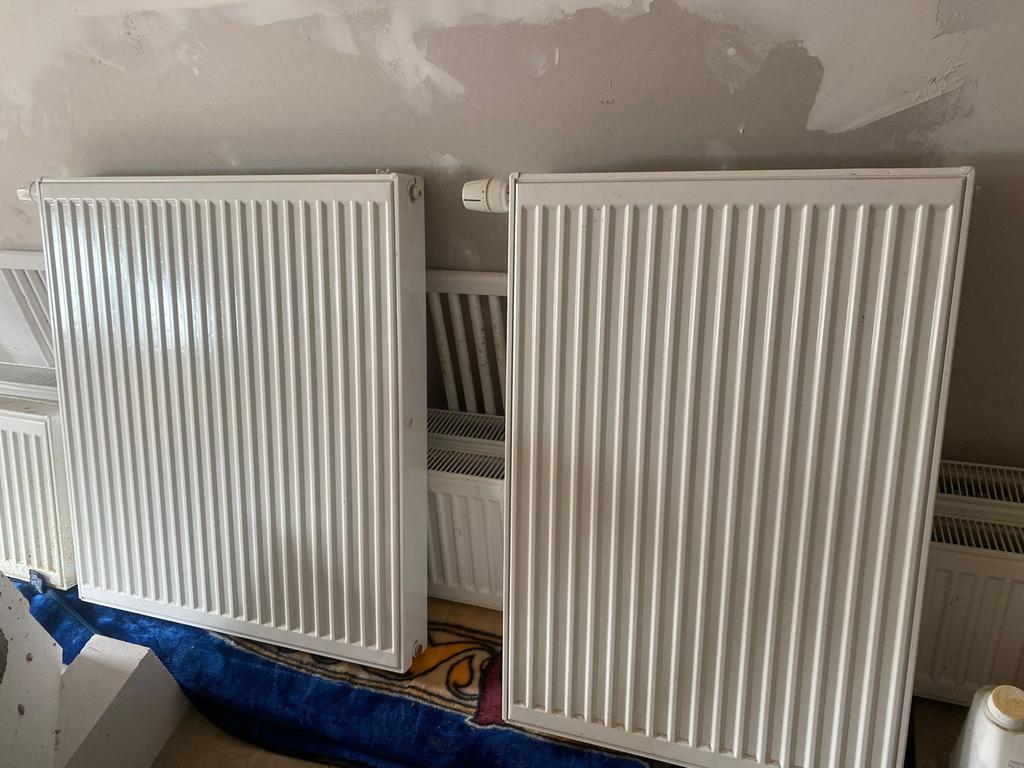 Verwarmingselementen + expansievat te koop (alles samen), Doe-het-zelf en Bouw, Ophalen, Gebruikt, Overige typen