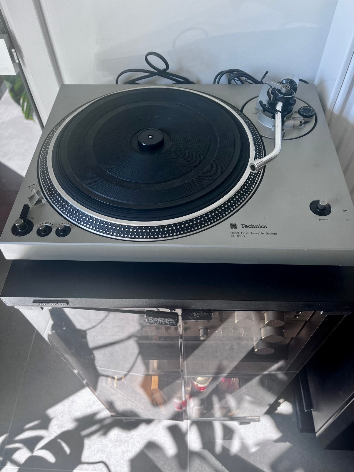 Technics SL1800 pour pièces ou Techniciens, TV, Hi-fi & Vidéo, Enlèvement, Ne fonctionne pas, Tourne-disque, Technics