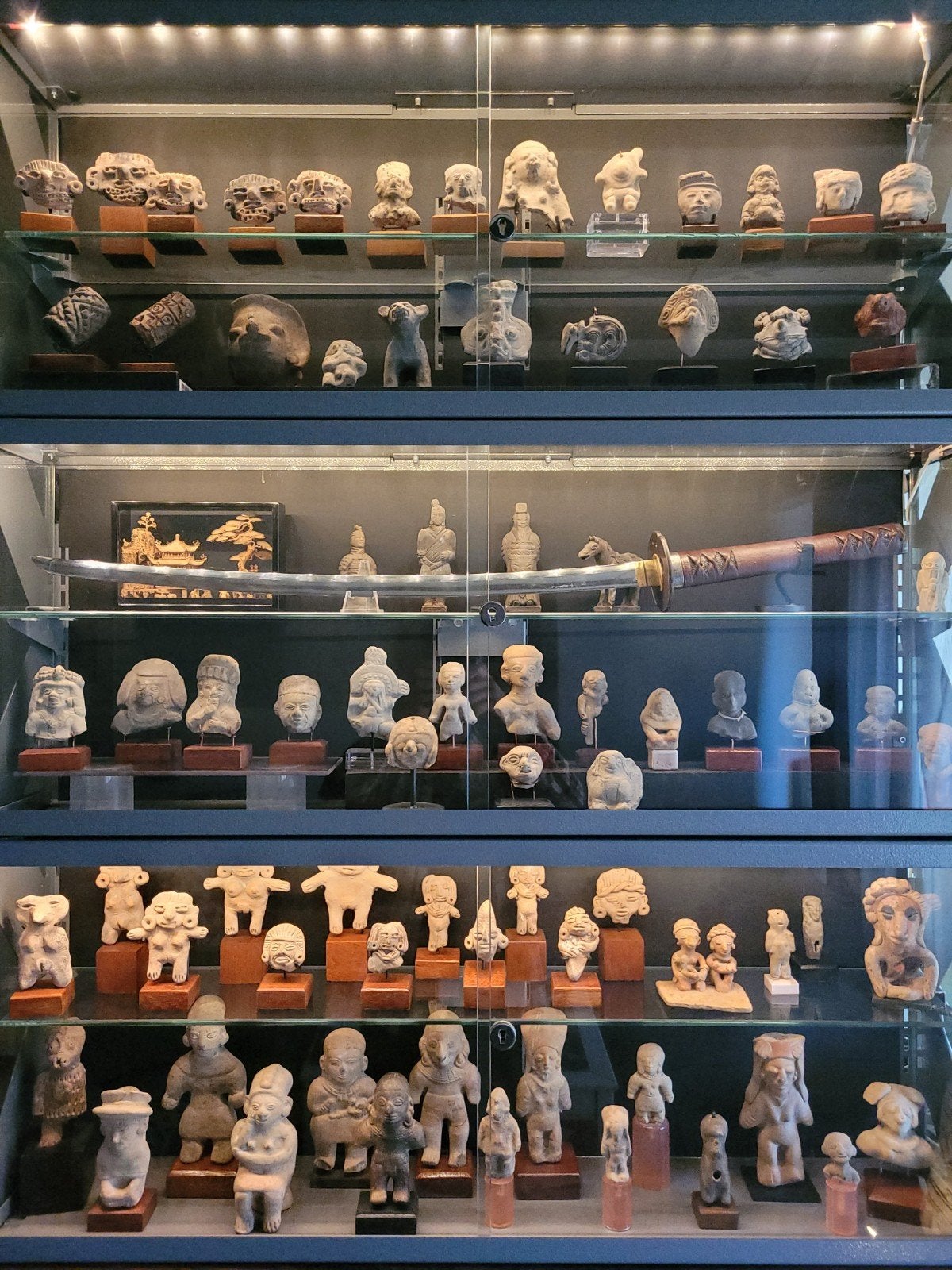 Collection de terre cuite précolombienne à vendre, Enlèvement