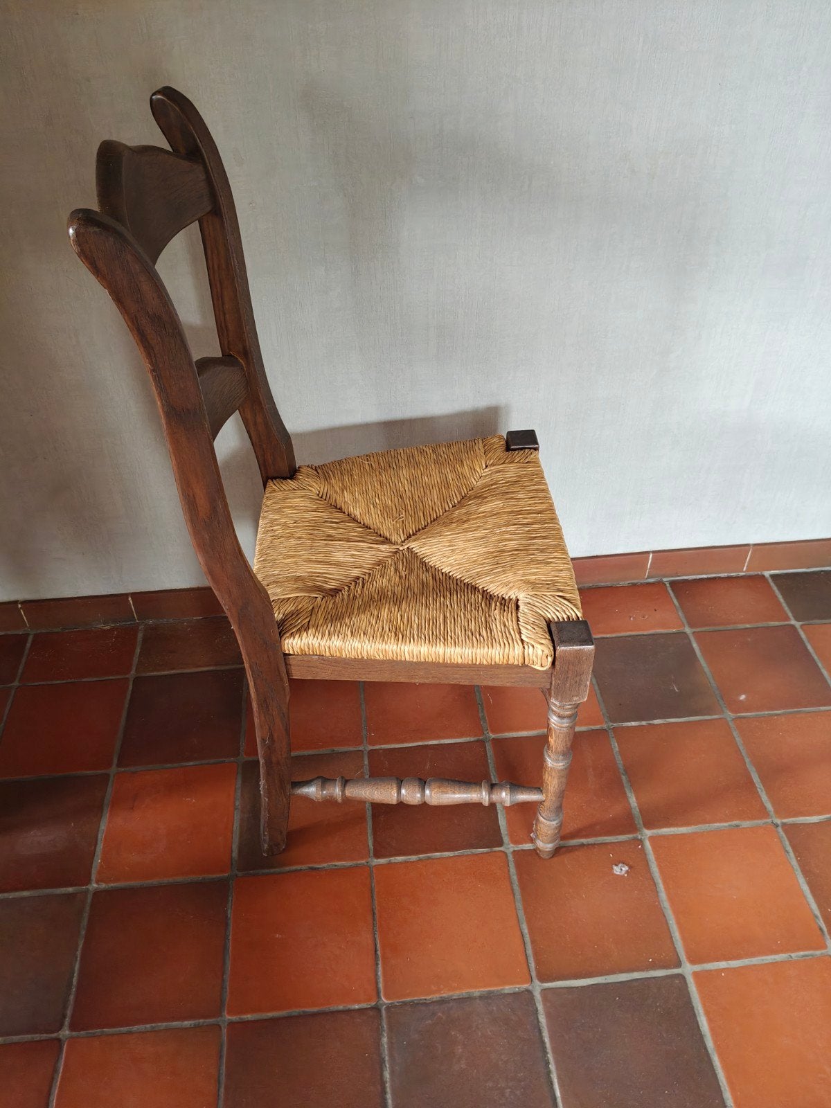 enkele houten stoel met rieten zitvlak,, Antiek en Kunst, Ophalen