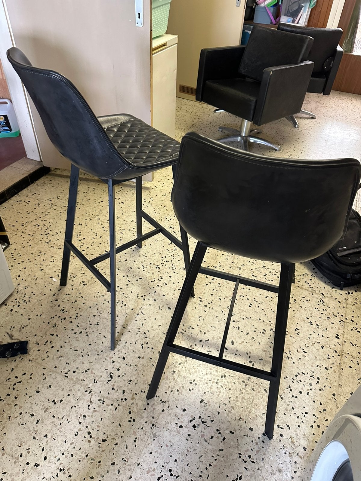 2 barkrukken/barstoelen, Ophalen, Kunststof, Gebruikt, Met voetsteun