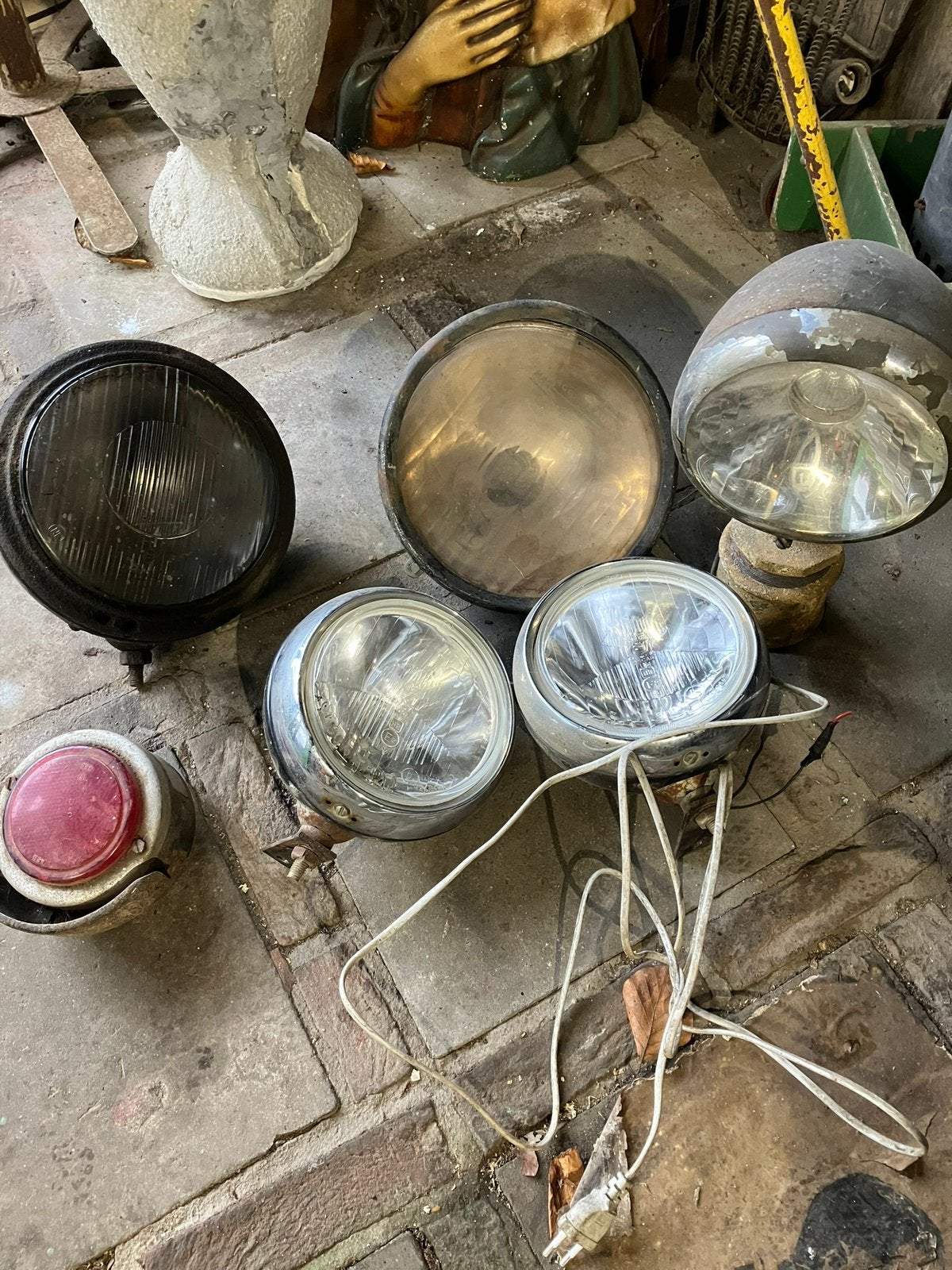 Lot oldtimer spots, Ophalen