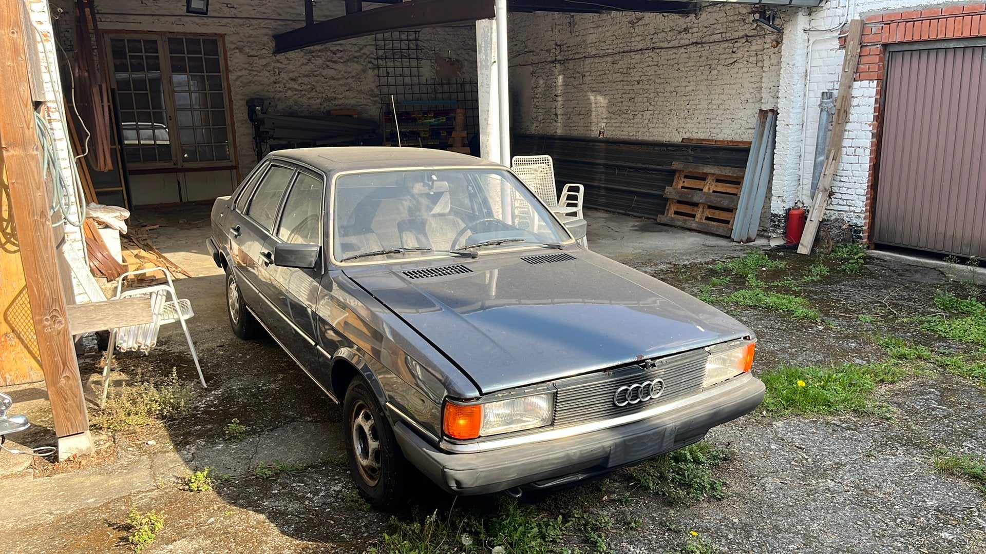 Audi 80 1600d automatique, Autos, Achat, 4 portes, Toit ouvrant, Bleu