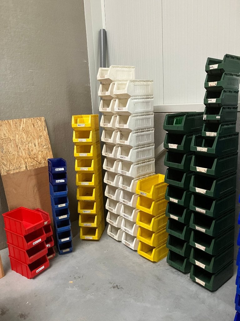 Lot stapelbare sorteerbakken / magazijnbakken, Ophalen, Gebruikt, Minder dan 50 cm, Minder dan 40 cm