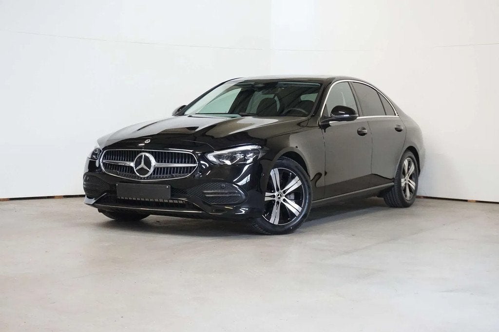 Mercedes-Benz C-CLASS 180 TREKHAAK WEGKLAPBAAR - SCHUIFDAK, Auto's, Automaat, 4 deurs, Gebruikt, 4 cilinders