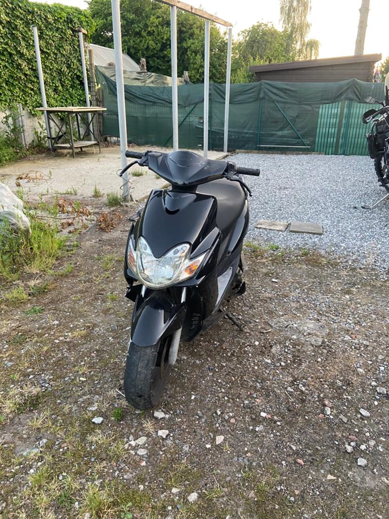 yamaha jog r 50cc a klasse, Fietsen en Brommers, Scooters | Yamaha, Ophalen, JogR of RR, Tweetakt, Gebruikt