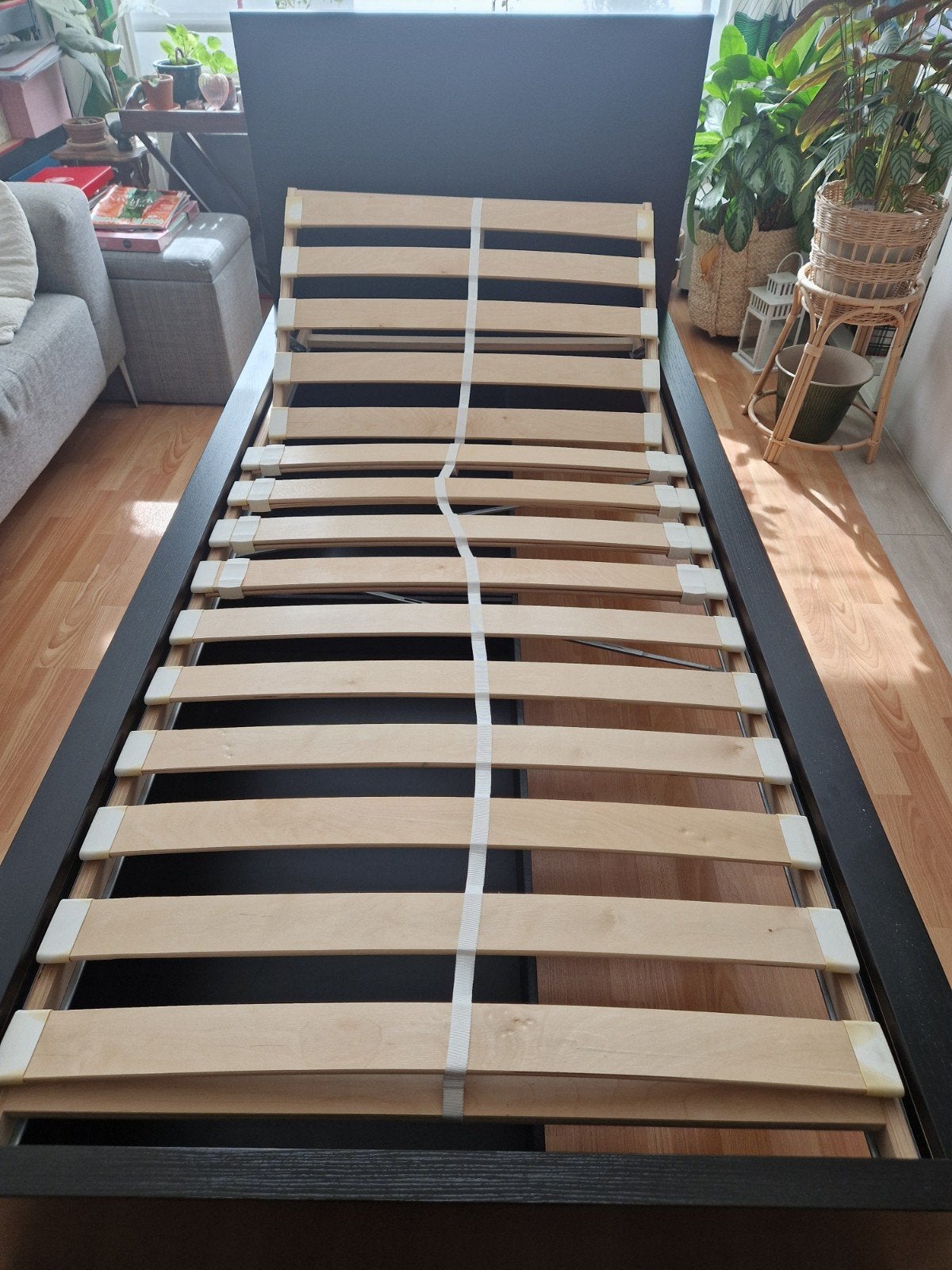 Eenpersoonsbed met 2 lades en lattenbodem, Huis en Inrichting, Ophalen, 90 cm, Eenpersoons, Zwart