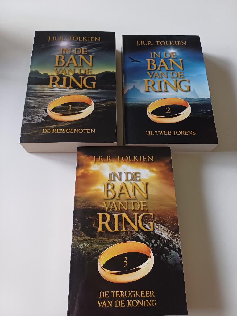 In de ban van de ring, Ophalen, Nieuw, J.R.R. Tolkien