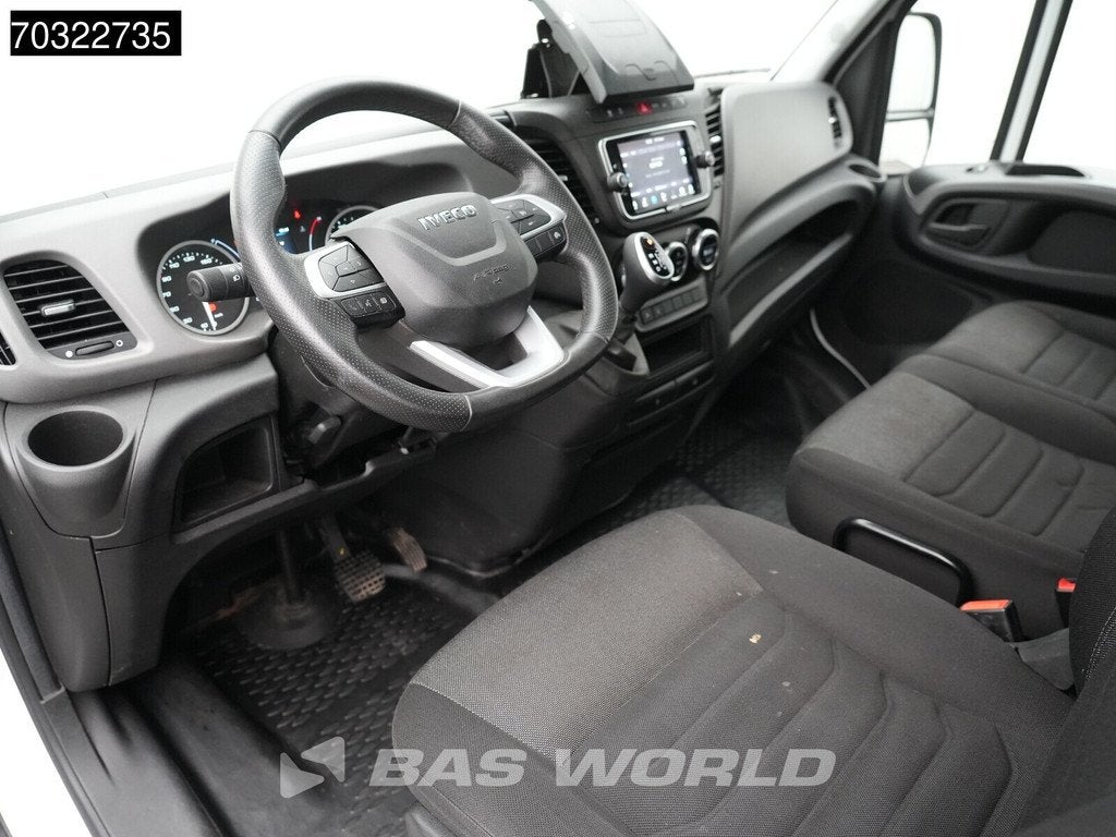 Iveco Daily 35S18 3.0L Automaat L2H2 ACC LED Airco Cruise Im, Auto's, Bestelwagens en Lichte vracht, Automaat, Stof, Gebruikt