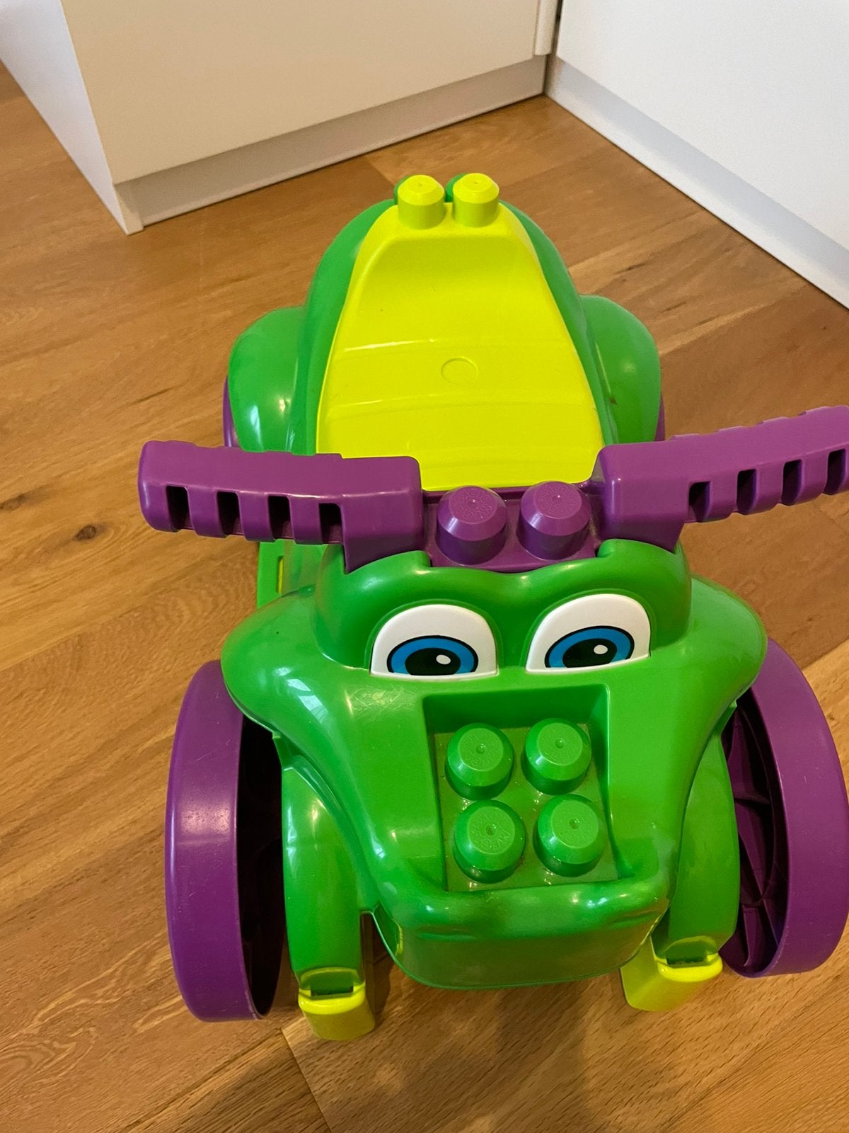 Voiture avec blocs pour enfants, Enfants & Bébés, Enlèvement, Comme neuf