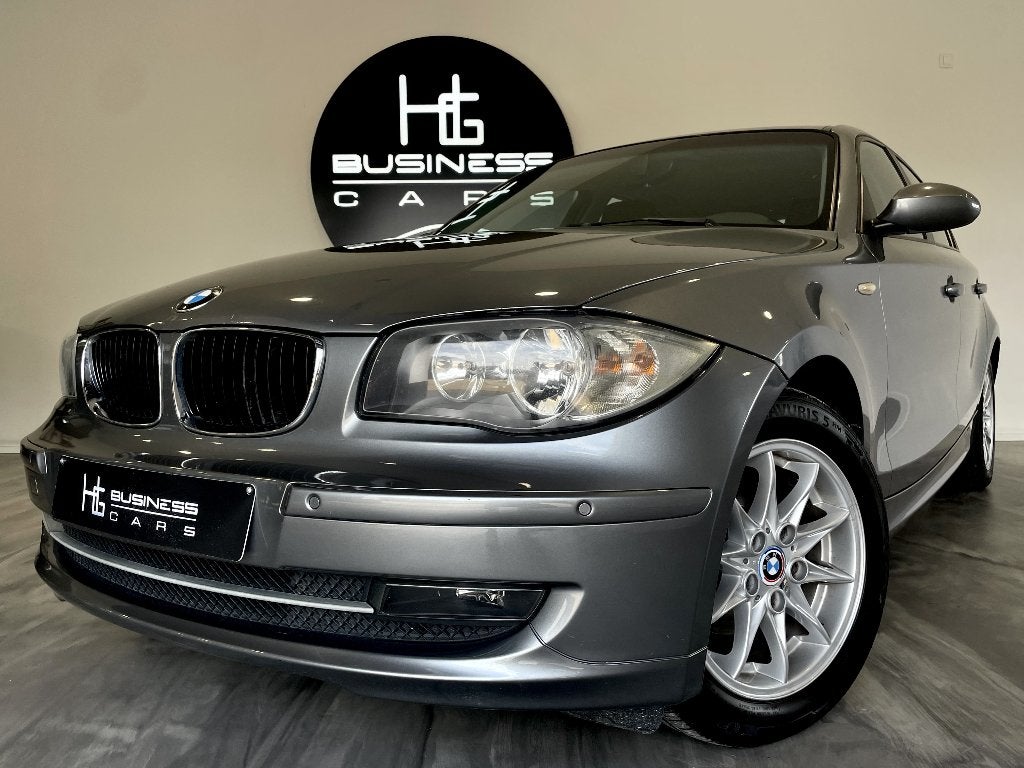 BMW 116 d/ CLIM BI-ZONE/ GPS/ DÉTECTEURS AVANT/ARRIÈRE, Autos, Achat, Commande vocale, Entreprise, Boîte manuelle