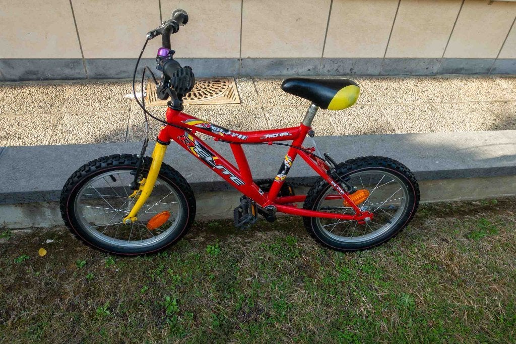 vélo enfant 16", Frein sur jante, 16 à 20 pouces, Enlèvement, Utilisé