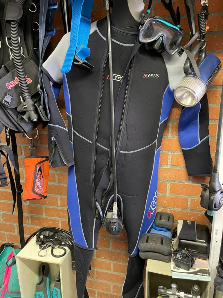 Duikmateriaal, Watersport en Boten, Duiken, Ophalen, Gebruikt