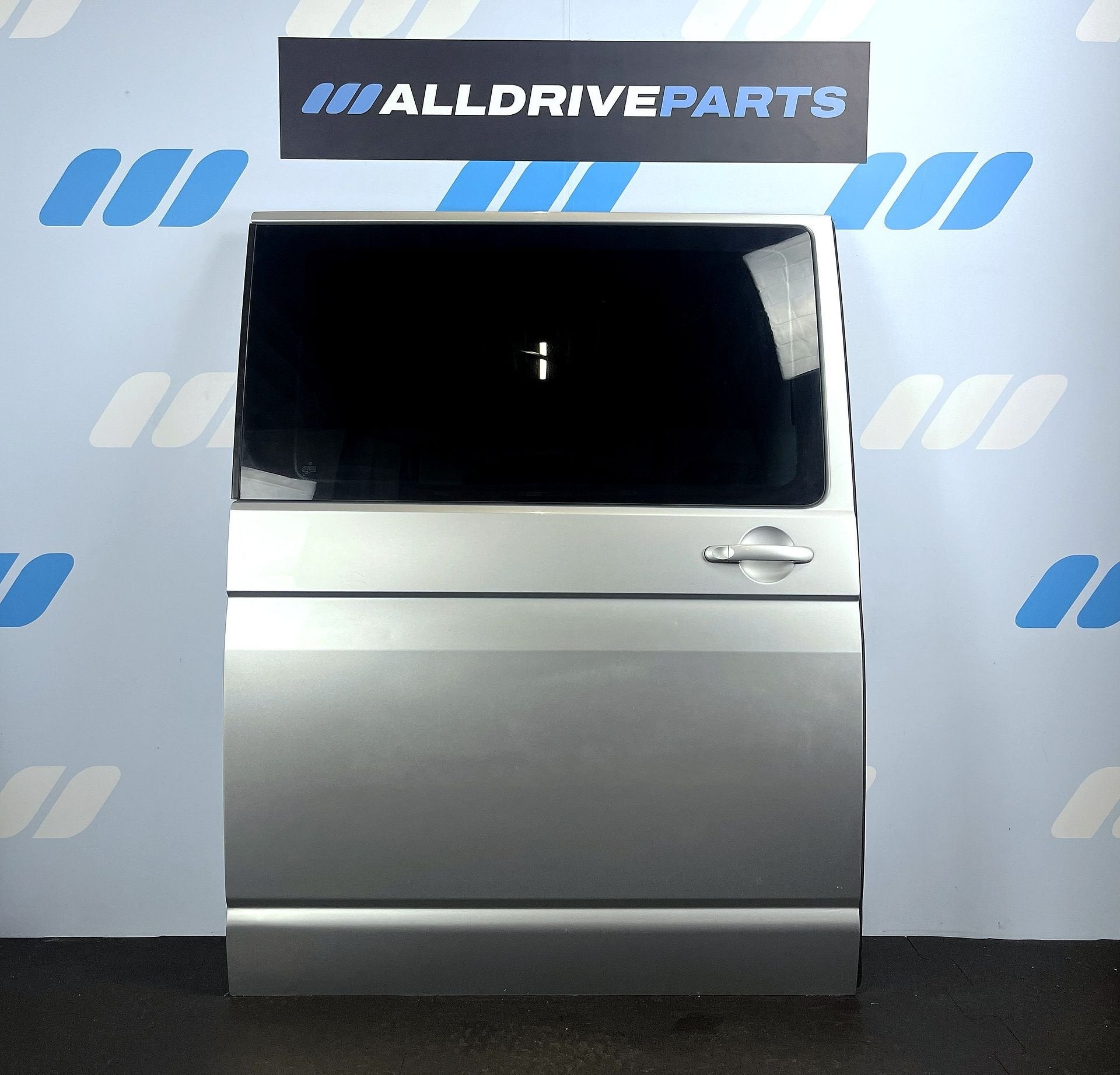 Schuifdeur rechts met ruit VW T6 zilvergrijs LA7W 7LA843108E, Auto-onderdelen, Gebruikt, -, Deur, -