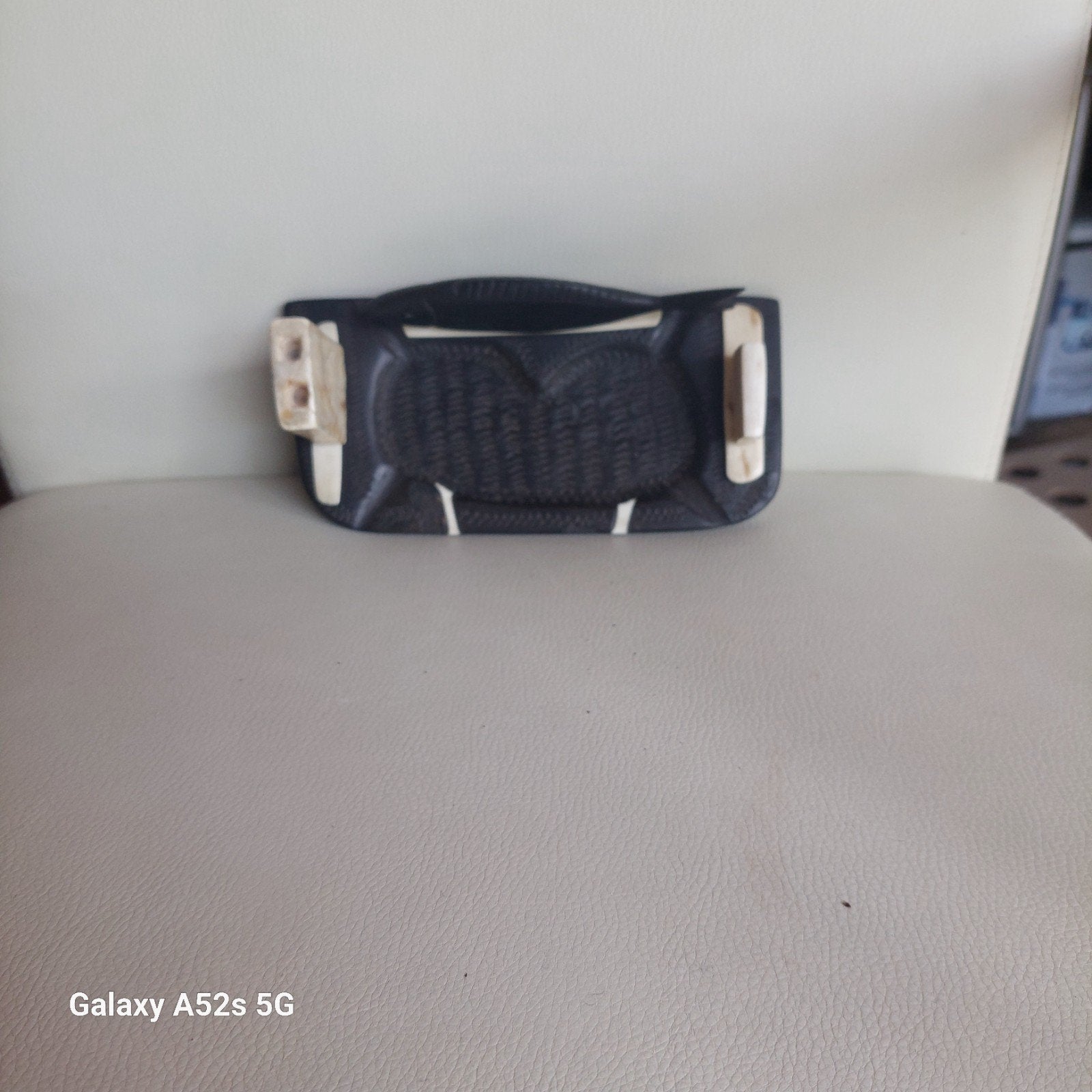 Plat de bureau EBONY, Enlèvement
