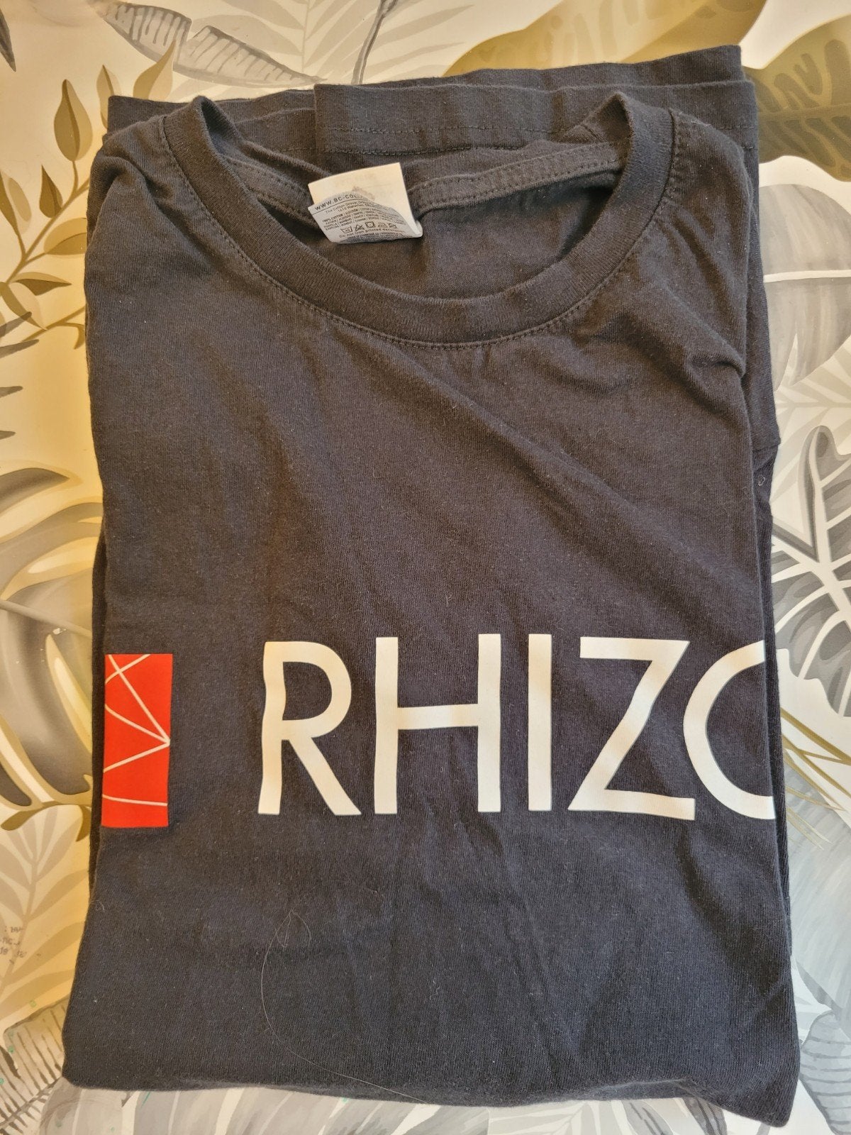 t shirt rhizo maat L, Divers, Fournitures scolaires, Enlèvement, Utilisé