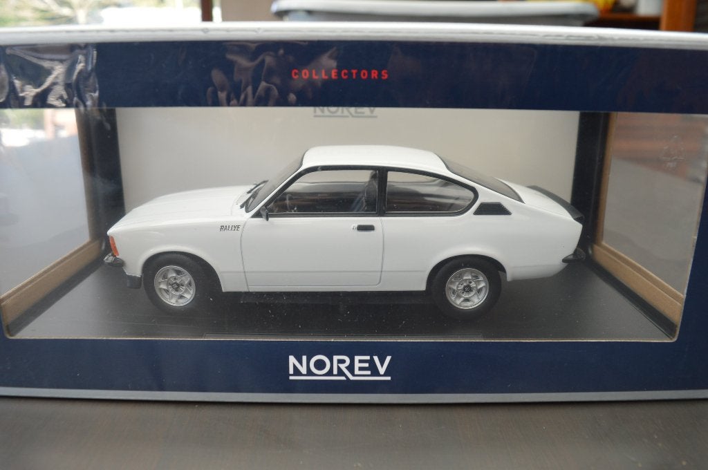 Opel kadett coupe 1/18 Norev, Hobby en Vrije tijd, Modelauto's | 1:18, Ophalen of Verzenden, Nieuw, Auto, Norev