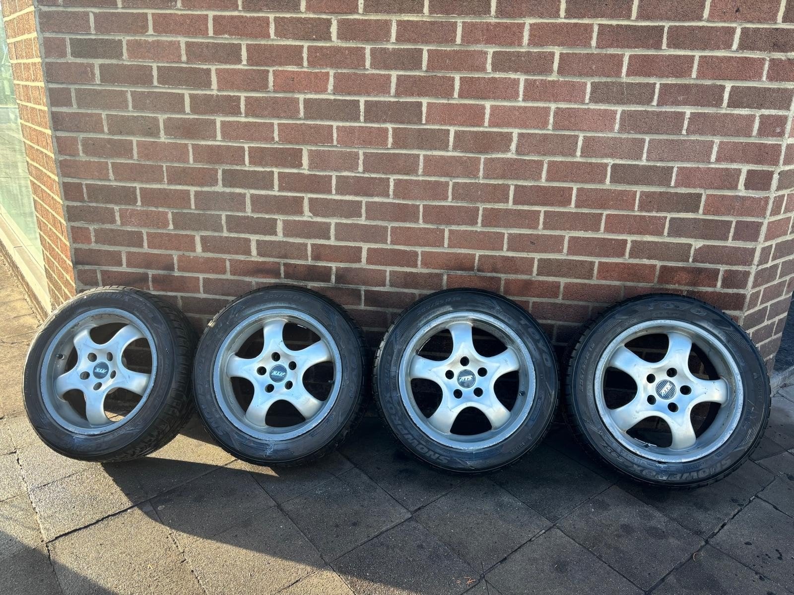 Lot de 4 jantes VW,Audi,Seat,Skoda + pneu hiver (205/55R16), Autos : Pièces & Accessoires, Enlèvement, Neuf, Audi