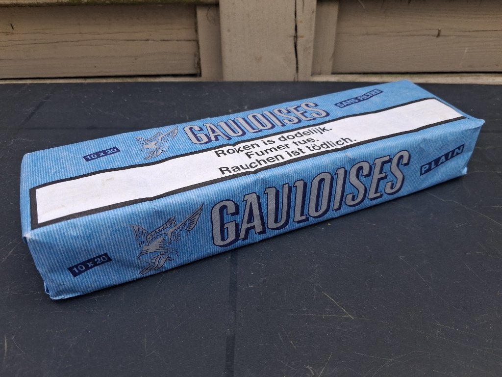 pleine de cigarettes dures non ouvertes., Enlèvement ou Envoi, Comme neuf, Emballage