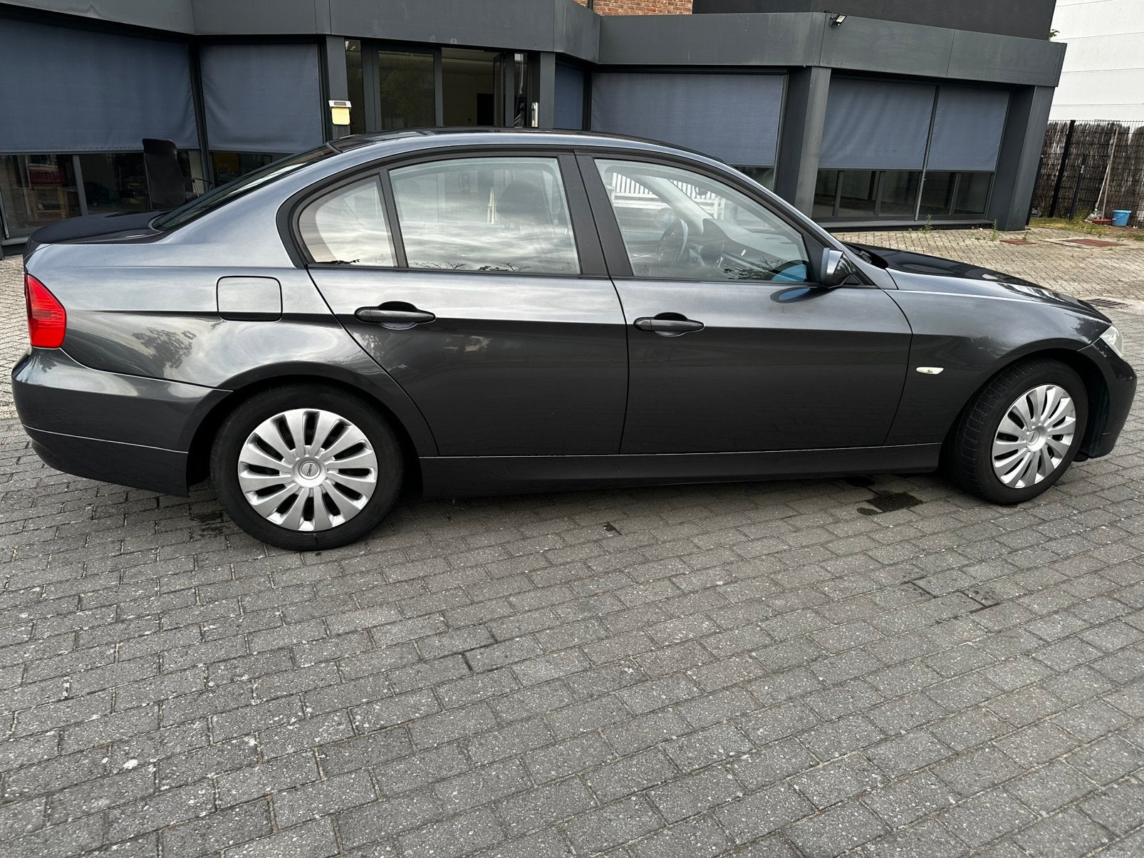 Bmw 320i, Autos, Cuir, Argent ou Gris, Achat, Entreprise
