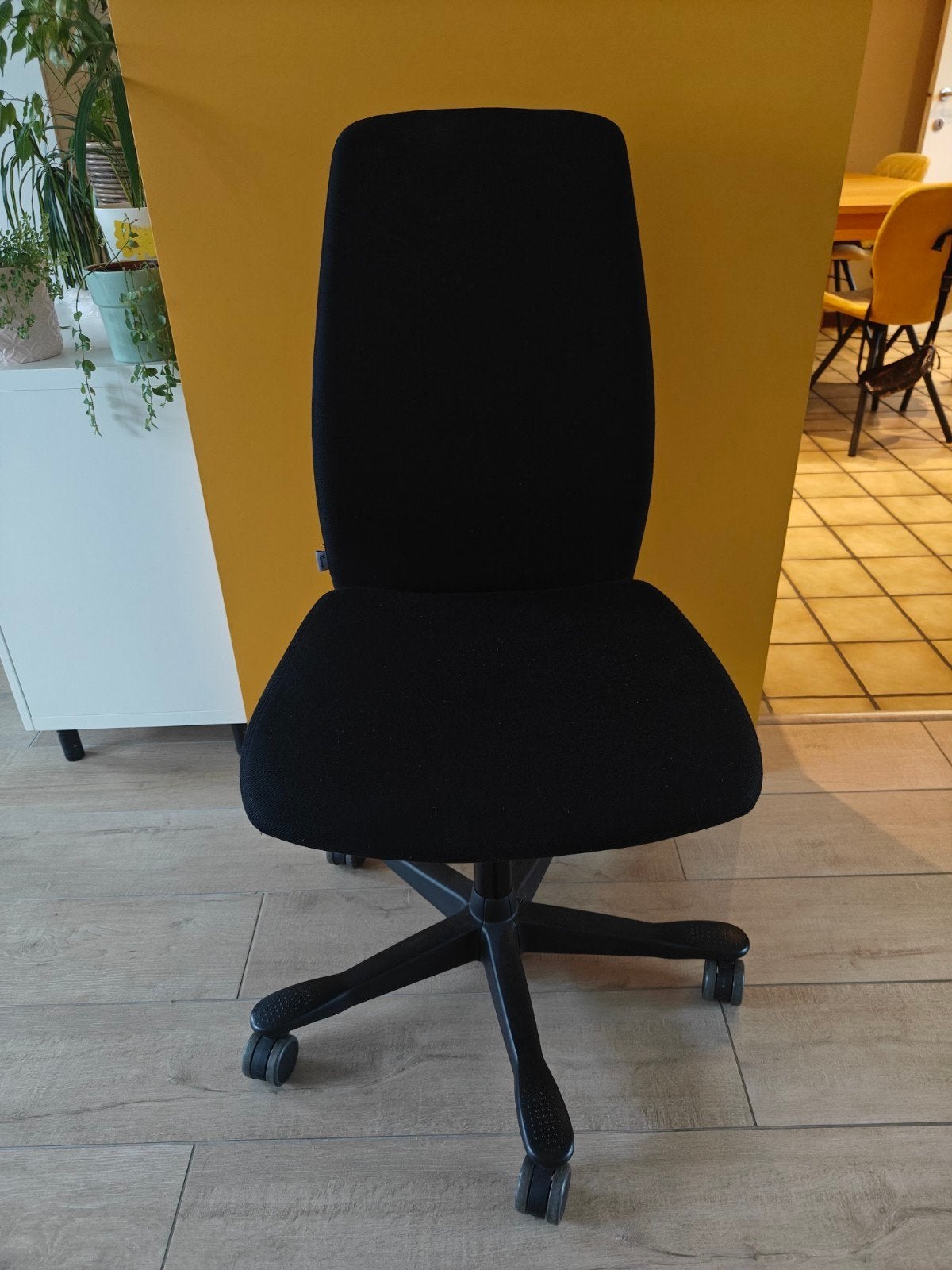 Chaise de bureau Kinnarps, Maison & Meubles, Enlèvement, Utilisé, Chaise de bureau, Ergonomique