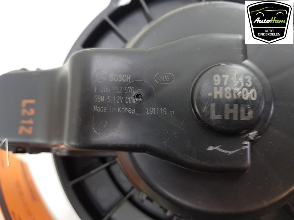 KACHEL VENTILATORMOTOR Kia Stonic (YB) (01-2017/-), Gebruikt, Kia