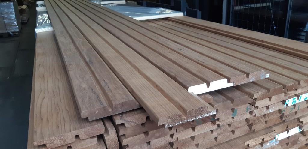Revêtement thermo fraké 28x128x4250mm triple et double, Neuf, Bois dur, 250 cm ou plus, Enlèvement ou Envoi