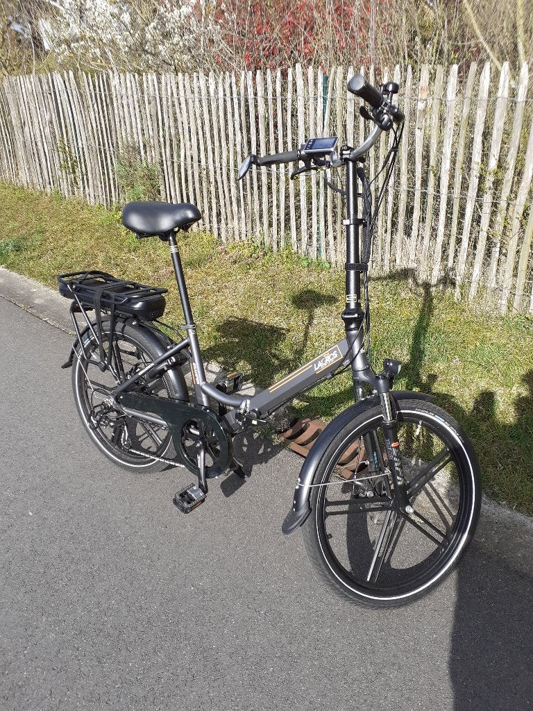 Vélo pliant électrique Lacros, Enlèvement, Utilisé, 30 à 50 km par batterie