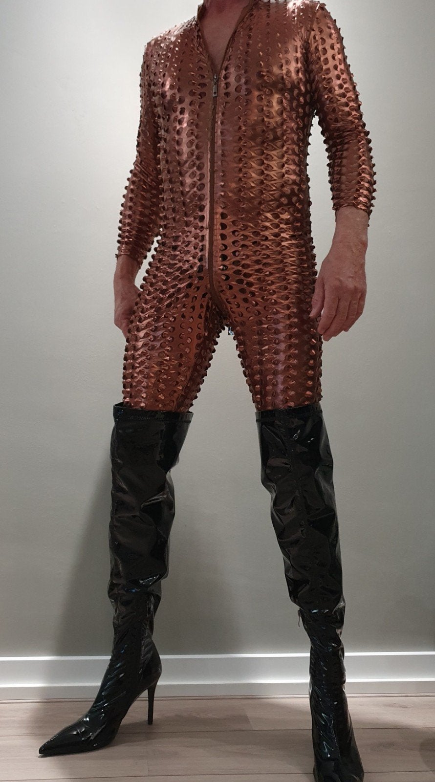 Geperforeerde metallic catsuit, Verzenden, Maat 42/44 (L)