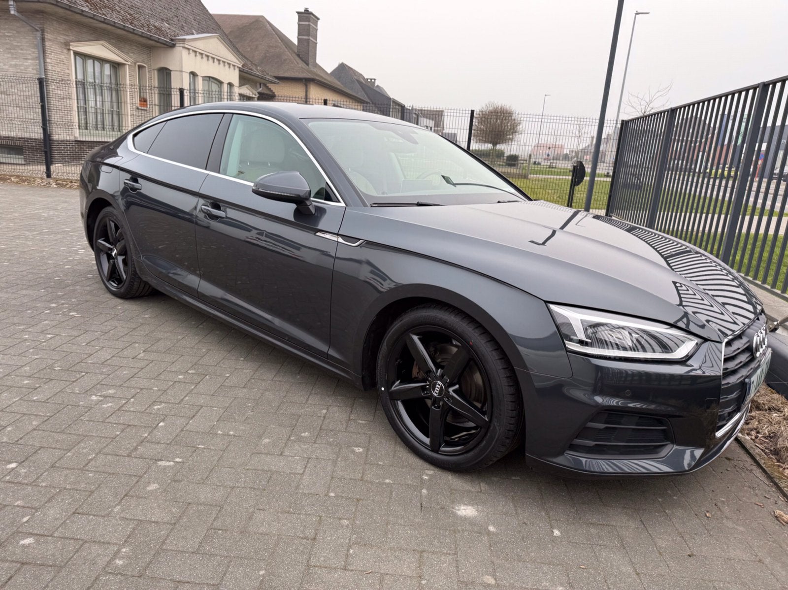 AUDI A5 2.0TFSI AUT SPORTBACK G-TRON LEDER NAVI XENON 18", Auto's, Testrit aan huis, 4 cilinders, 1984 cc, 1650 kg