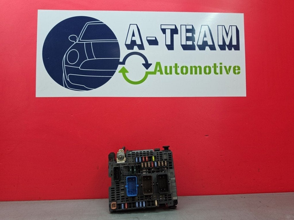 BOITIER FUSIBLES Citroën C4 Berline (NC) (|9674921580|), Citroën, Kontakt-citroen@citroen.com, Utilisé, Citroën Deutschland GmbH
