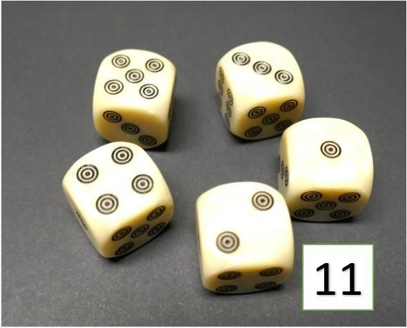 Dobbelstenen, 9 Sets, uit verzameling, nieuw  adv 2van2, Ophalen of Verzenden