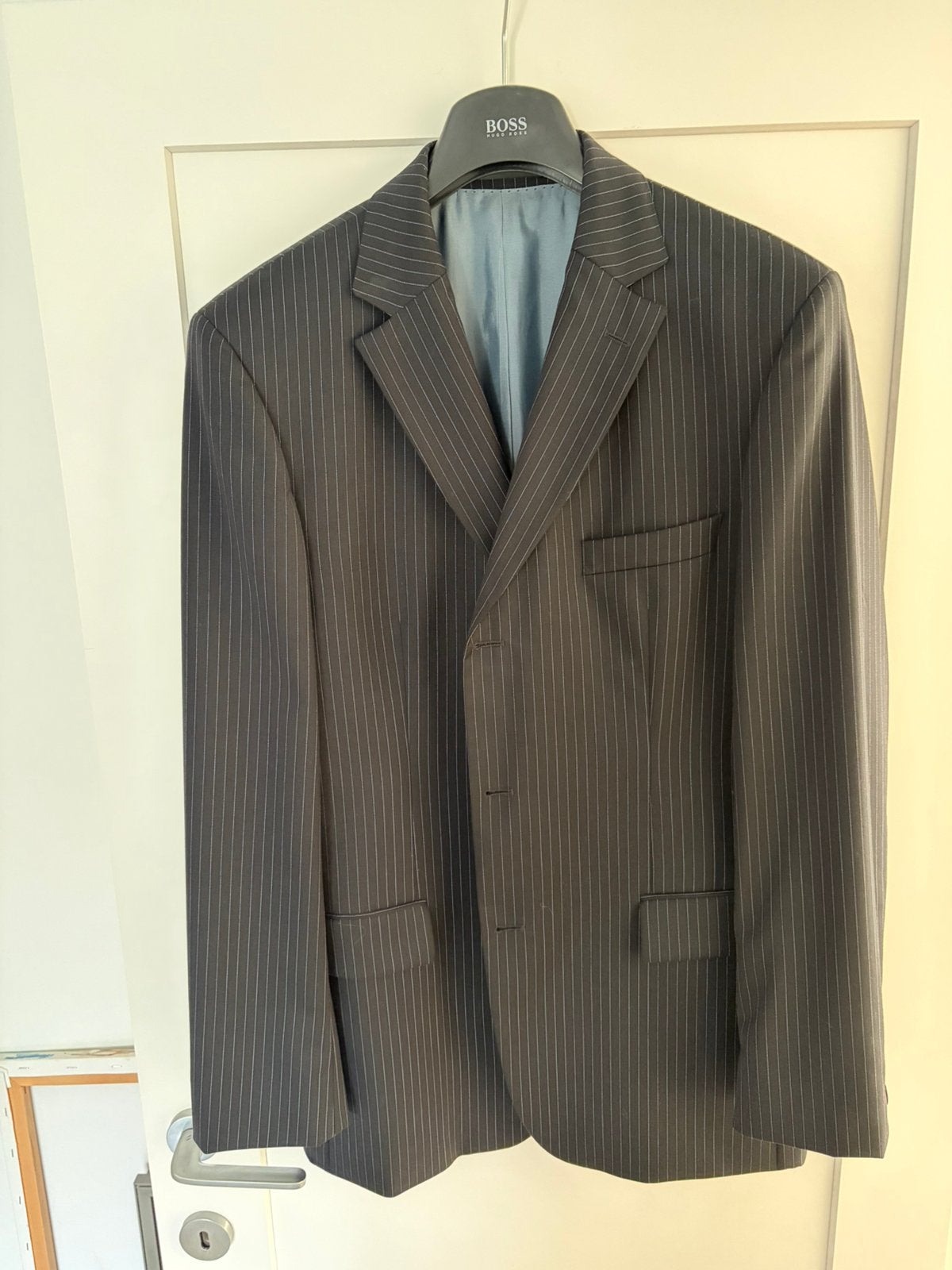 Dessus de costume Hugo Boss taille 52, Enlèvement, Comme neuf