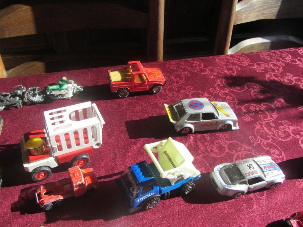 Oude speelgoed auto'tjes (doos 4) 71stuks, Ophalen, Gebruikt