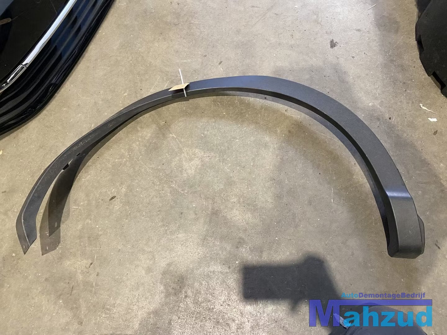 NISSAN QASHQAI 2 (J11) RECHTS ACHTER bumper strip lijst 2013, Nissan Motor Co., Ltd., Pare-chocs, Takashima 1-chome 1-1
220-8686  Yokohama