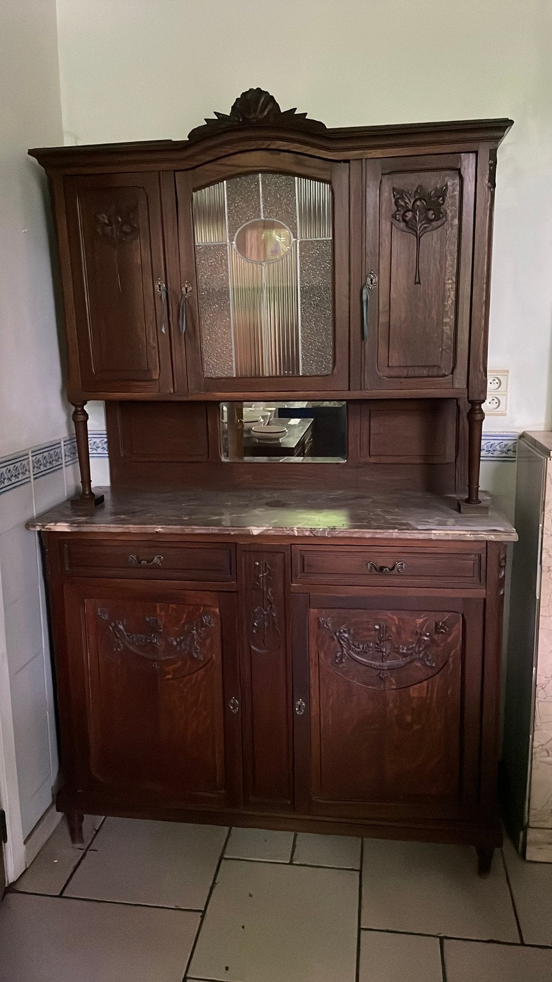 Grand buffet avec plateau en marbre, Enlèvement