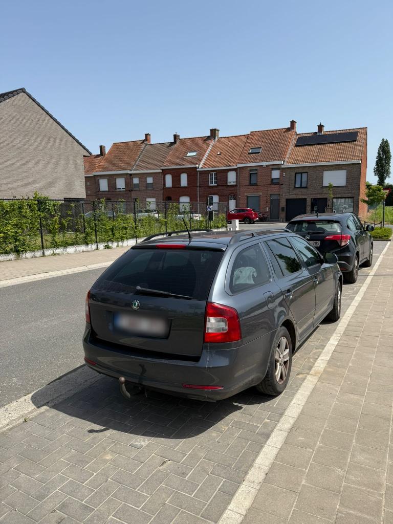 Skoda Octavia Break 1.6 TDI – Trekhaak – Direct beschikbaar, Auto's, Voorwielaandrijving, Euro 5, Stof, Trekhaak
