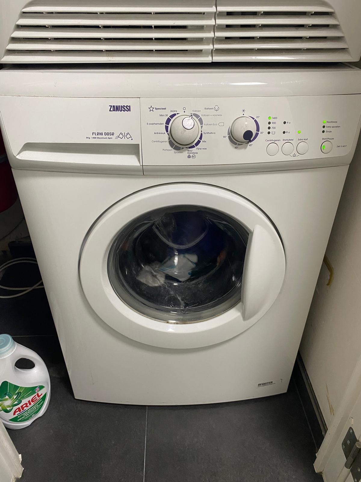 Zanussi wasmachine ZWF5149.P 5kg 1400tpm, Ophalen, Gebruikt, Voorlader