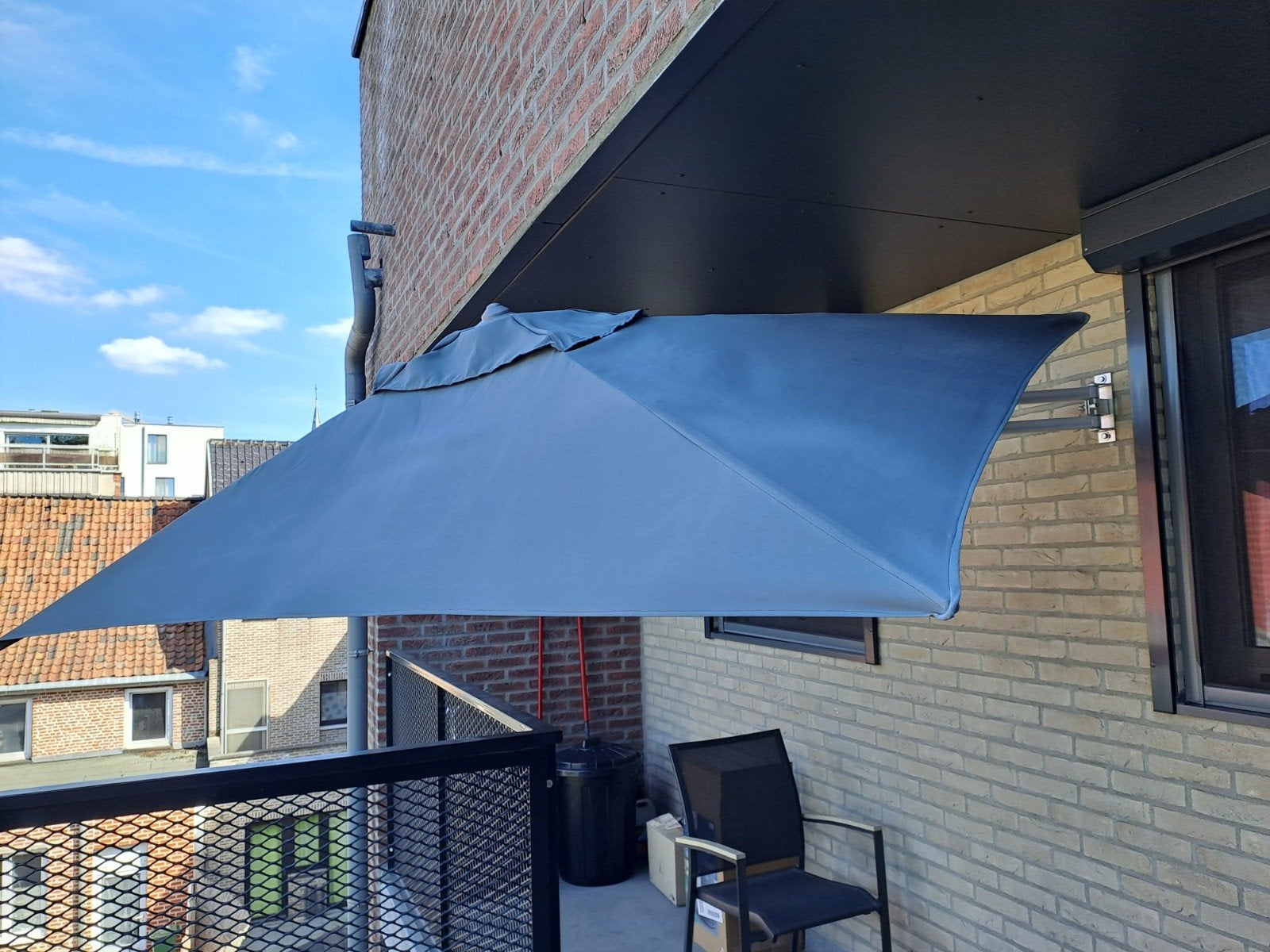 Parapluie Easysol avec housse, Jardin & Terrasse, Enlèvement, Comme neuf, Parasol mural, Étanche